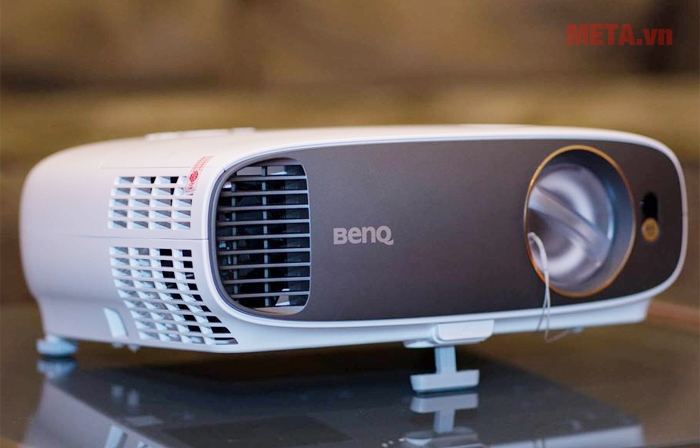 Máy chiếu BenQ W1700