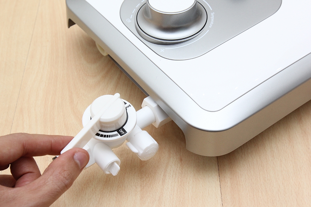 Máy nước nóng trực tiếp Electrolux EWE351BA-DW - 3.500W