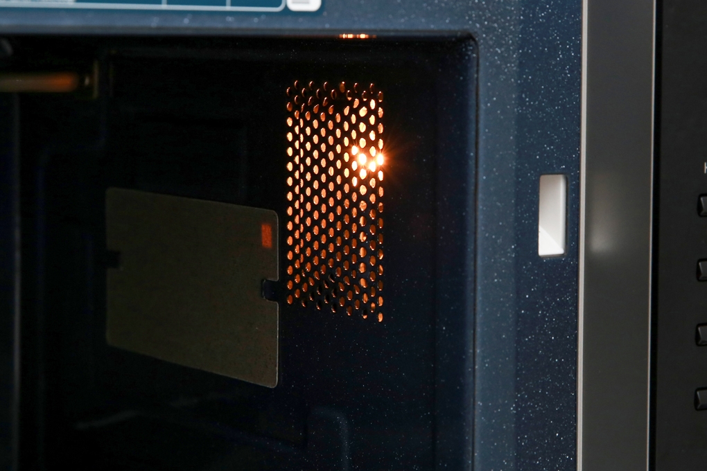 Lò vi sóng Samsung có nướng MG23K3575AS/SV 23 lít