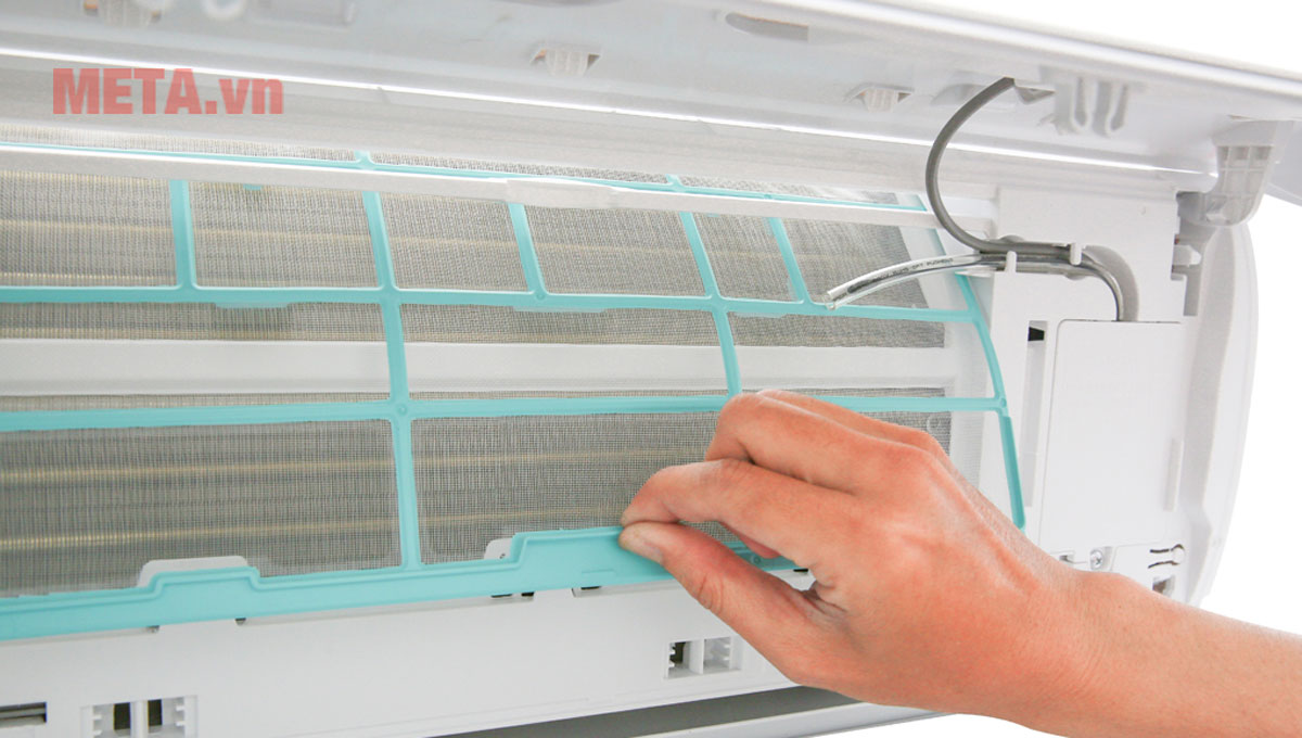 Máy lạnh Midea Inverter 2 HP MSAFA-18CRDN8