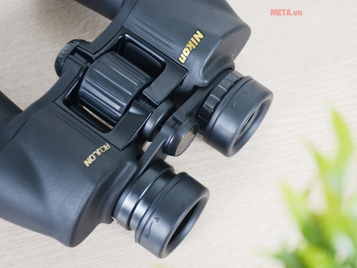 Ống nhòm Nikon Aculon A211 12x50
