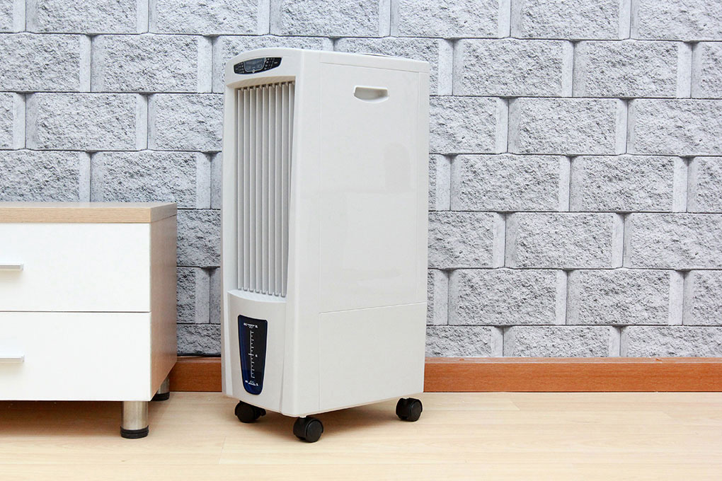 Quạt hơi nước Aqua AREF-B110MK3A (10 lít, 120w)