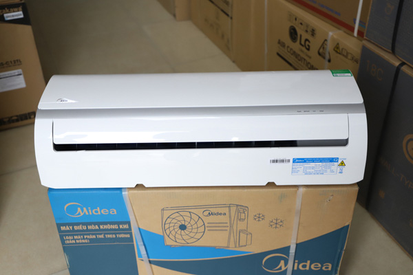 Điều hòa Midea 1 chiều 12.000BTU MSAFC-13CRN8