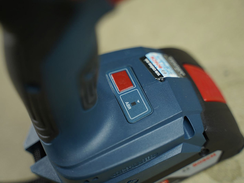 Máy bắt ốc động lực pin Bosch GDS 250-LI