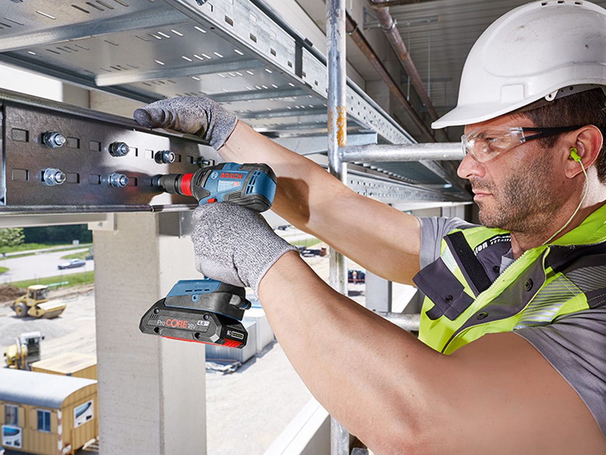 Máy siết ốc vít dùng pin Bosch GDX 18V-200C (chưa pin, sạc)