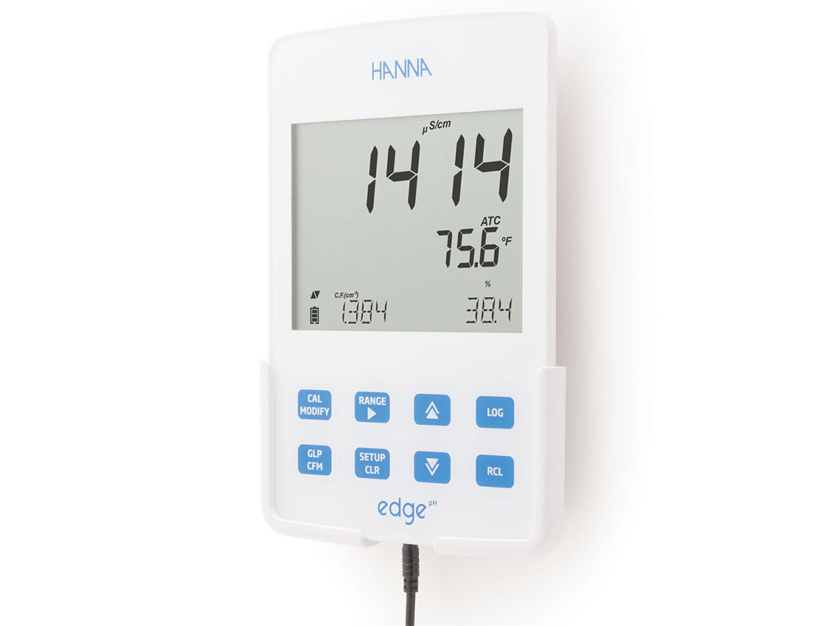 Máy đo EC, TDS, độ mặn, nhiệt độ Hanna HI2003-02