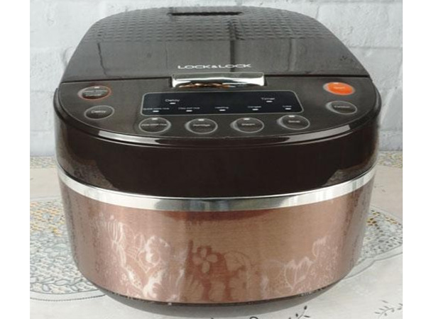 Nồi cơm điện tử 1,5 lít Lock & Lock EJR-316BLK
