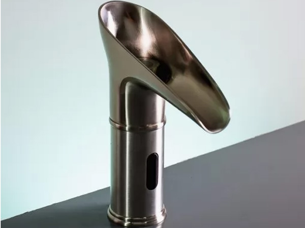 Vòi cảm ứng Smartliving YM108