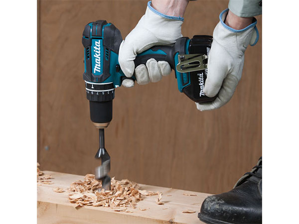 Máy khoan động lực dùng pin 18V Makita DHP482Z (Chưa pin, sạc)