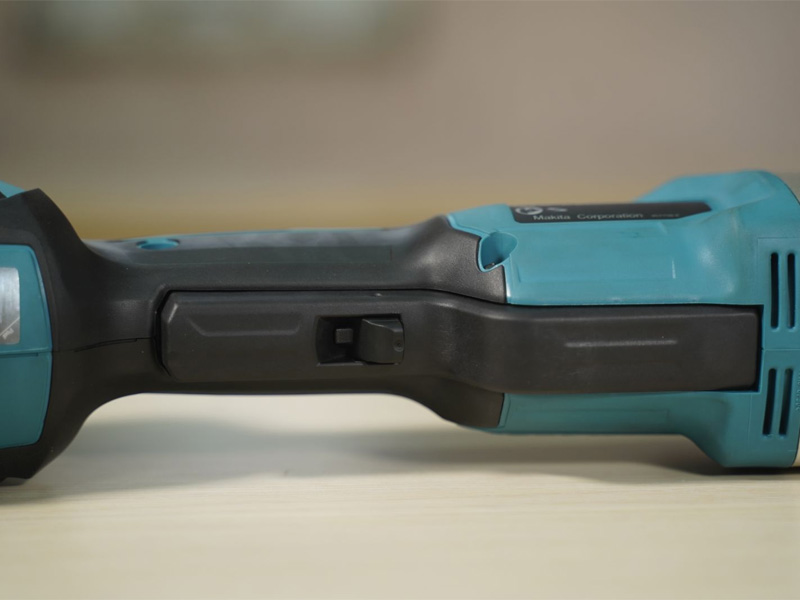 Máy mài góc dùng pin 18V Makita DGA408RTJ1