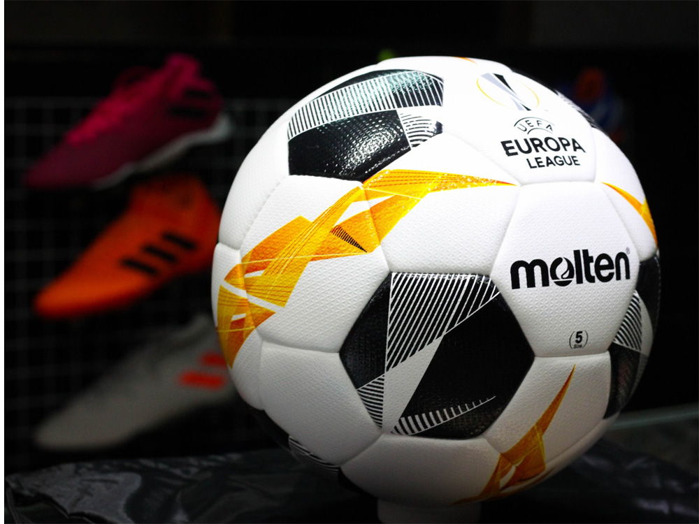 Quả bóng đá Molten F5U3600-G9 số 5