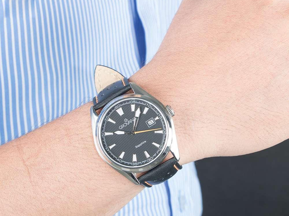 Đồng hồ Grovana 1584.1539 nam kính Sapphire 42mm