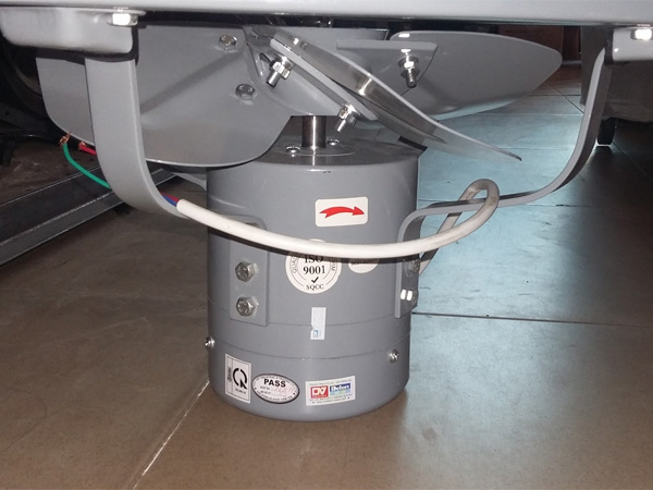 Quạt thông gió công nghiệp vuông Deton FQD 40-4