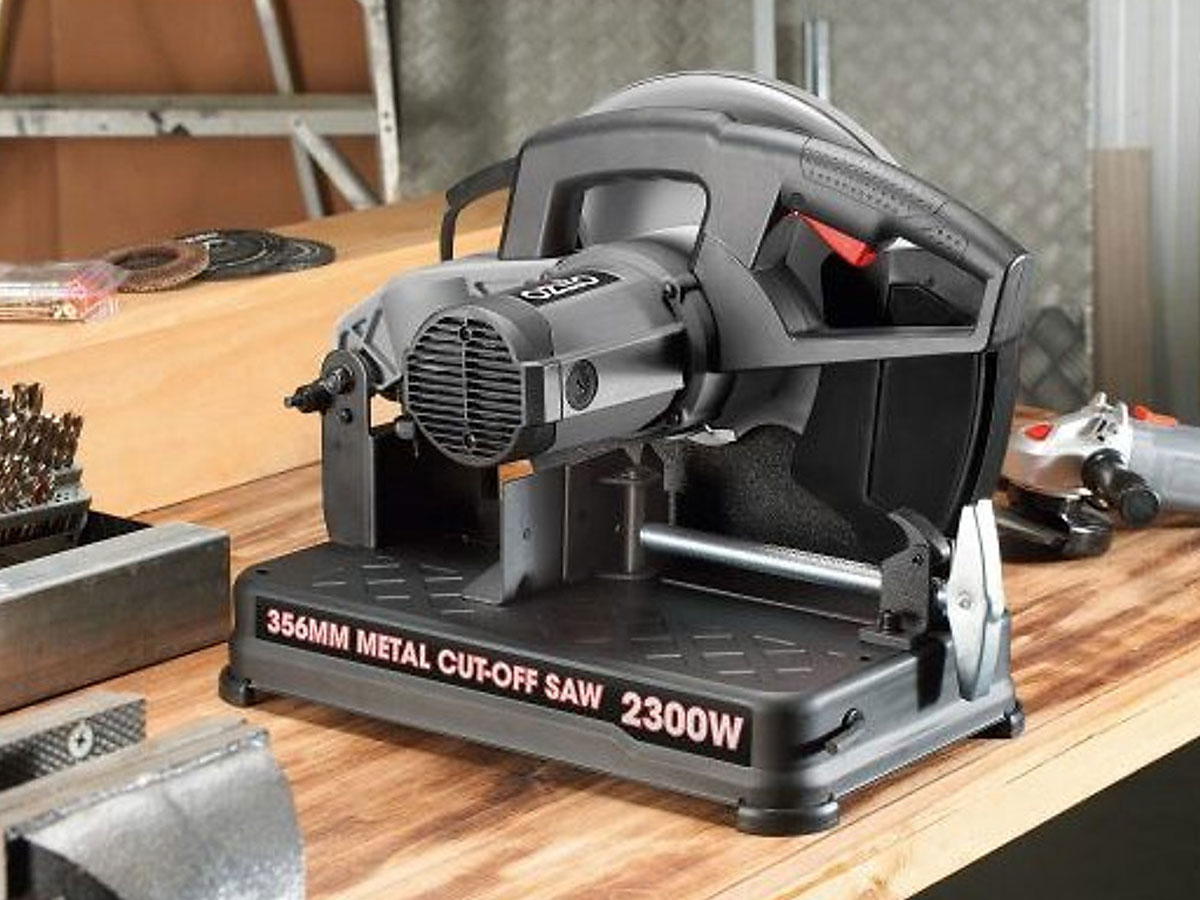 Máy cắt sắt Ozito MCS-2355 (2300W)