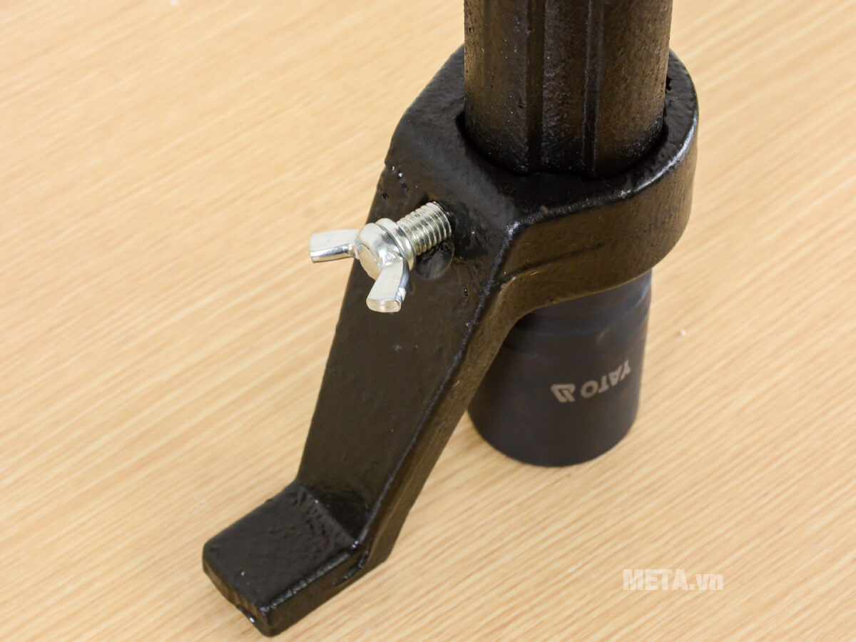 Bộ dụng cụ mở ốc lốp xe tải bằng tay loại ngắn Yato YT-0782