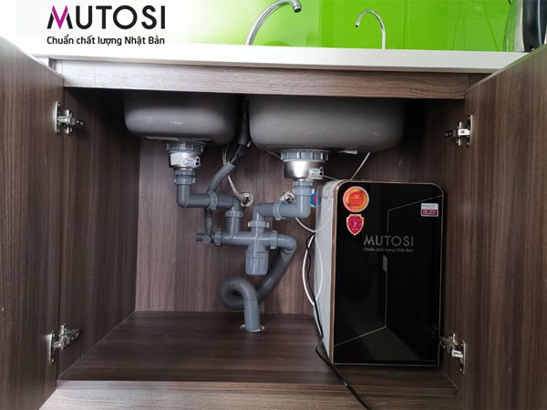 Máy lọc nước để gầm, tủ bếp 7 lõi Mutosi MP-370U