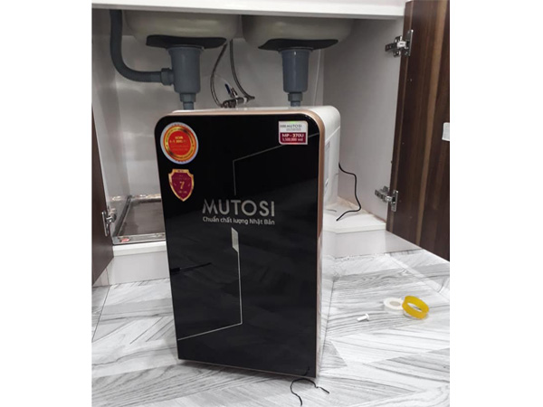 Máy lọc nước để gầm, tủ bếp 7 lõi Mutosi MP-370U