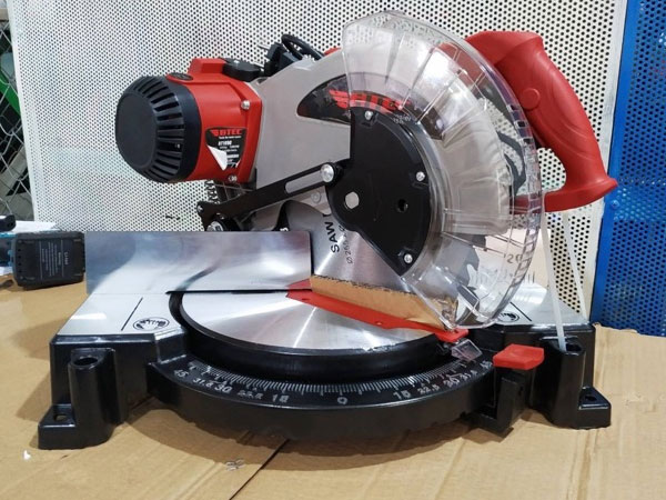 Máy cắt đa năng BTEC BT105C