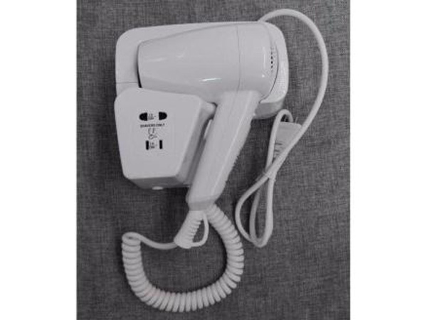 Máy sấy tóc treo tường TP-MS01 (có ổ sạc điện)