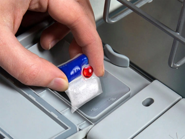 Viên rửa bát Finish Quantum Ultimate (Hộp 51 viên)