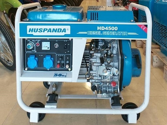 Máy phát điện chạy dầu 3kW Huspanda HD4500 đề