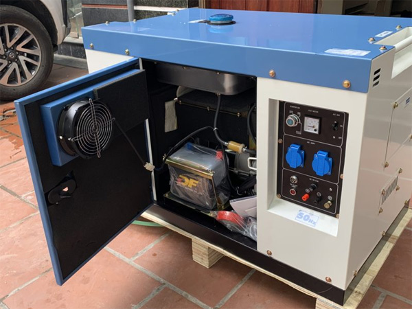 Máy phát điện chạy dầu 7KW Huspanda HD8600 (chống ồn)