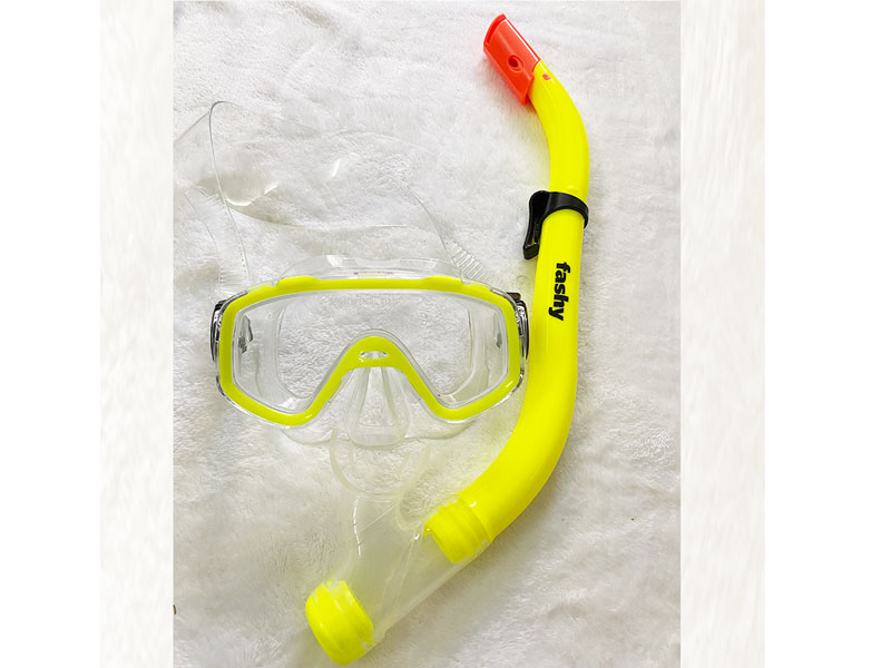 Kính lặn trẻ em Fashy size S (Vàng)