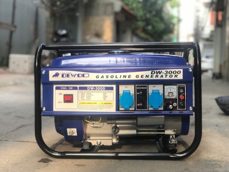 Máy phát điện Dewoo DW-3000E 3KVA đề nổ