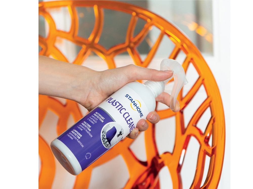 Xịt làm sạch bề mặt nhựa, nhựa resin, nhựa PVC Stanhome Plastic cleaner 350ml