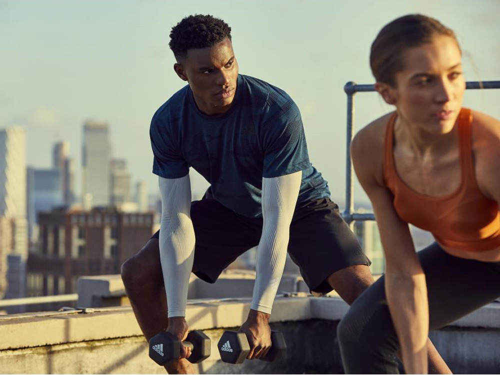 Băng bảo vệ cánh tay Adidas size L/XL ADSL-13025GR