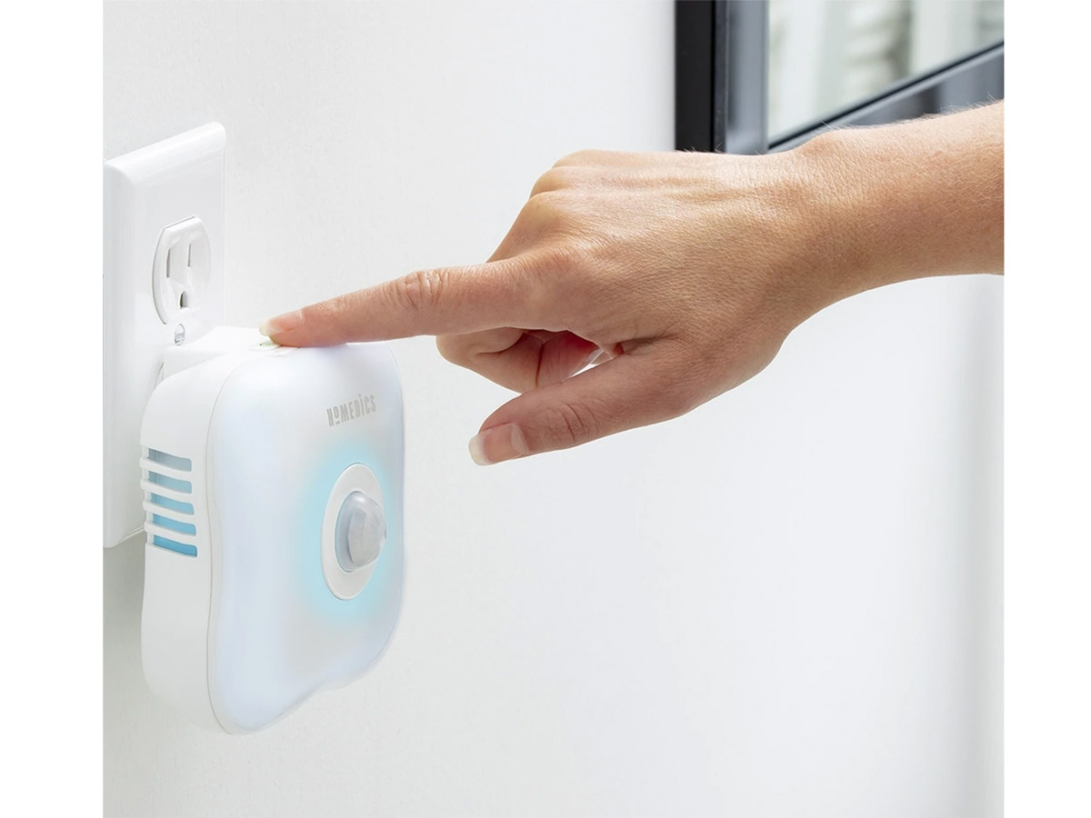 Máy lọc không khí cá nhân Homedics AP-P20 (110V)