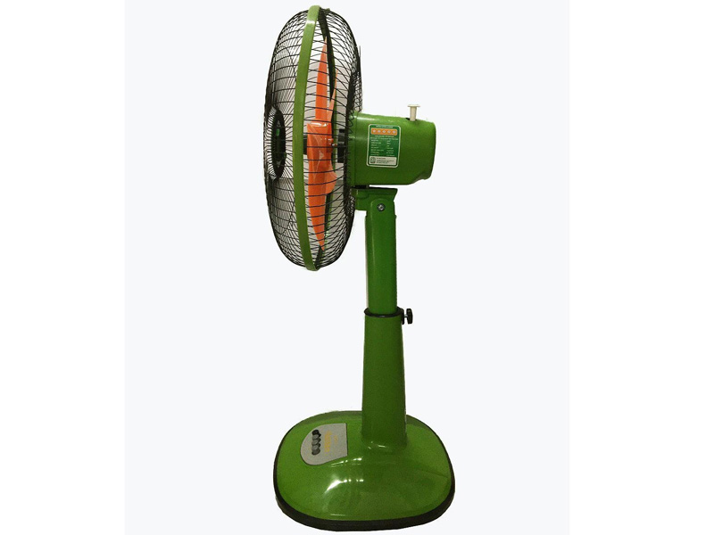 Quạt lỡ nhựa Natifan B-402
