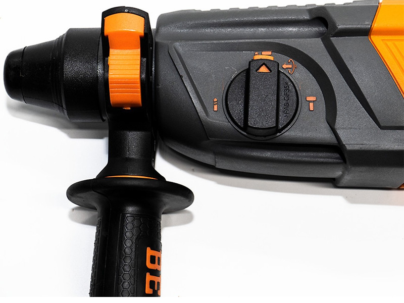 Máy khoan bê tông Benyu BY2622