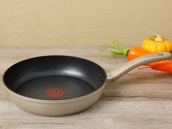 Chảo chiên chống dính đáy từ Tefal Sensations H9100614 28cm