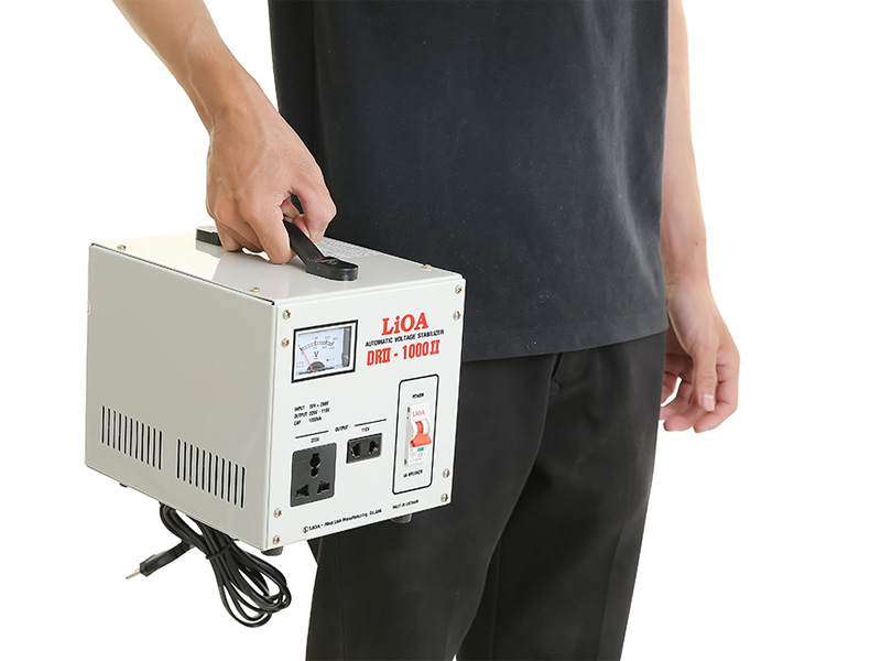 Ổn áp 1 pha Lioa 1KVA DRII 1000II (Dải điện áp đầu vào 50V-250V)