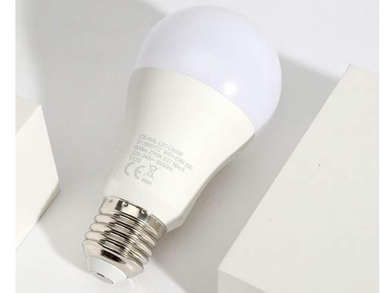 Bóng đèn Led thông minh đổi màu điều khiển bằng giọng nói Ezviz LB1