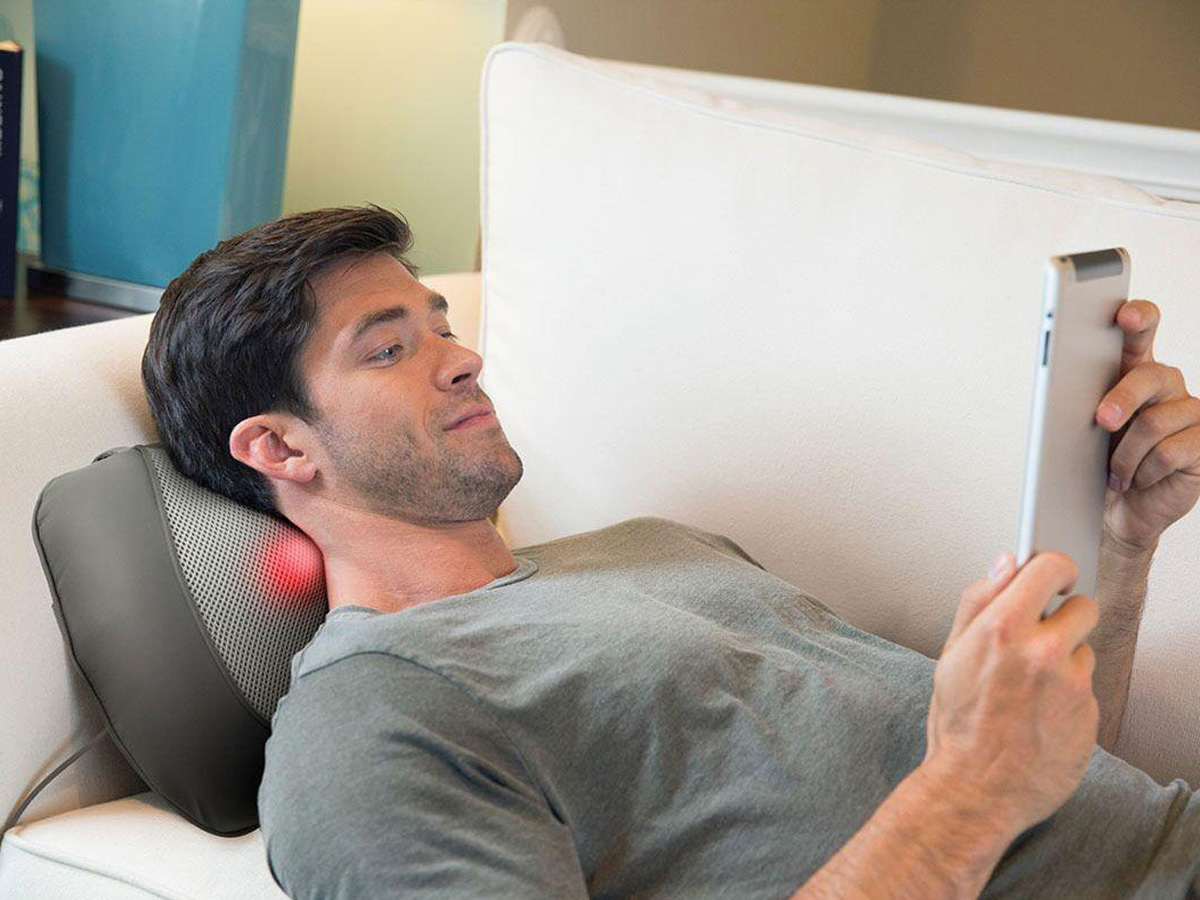 Gối massage kèm nhiệt công nghệ Shiatsu 3D HoMedics SP-100H-GB