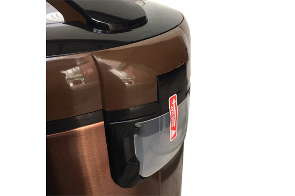 Nồi cơm điện Bennix BN-018RC 1.8 lít