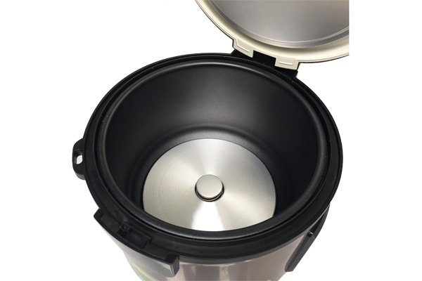 Nồi cơm điện Bennix BN-022RC 2,2 lít