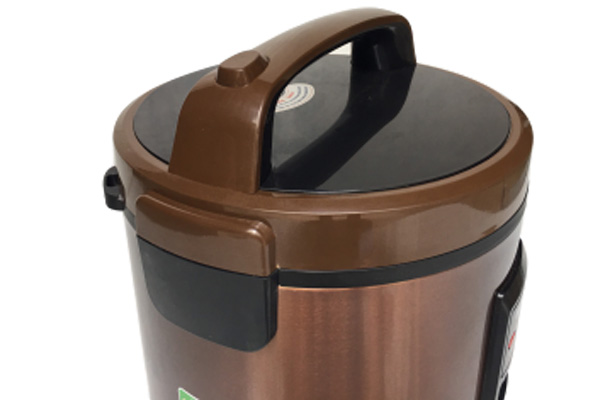 Nồi cơm điện Bennix BN-022RC 2,2 lít