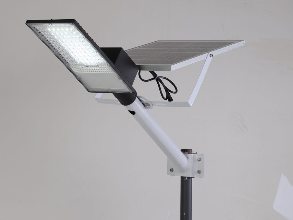 Đèn năng lượng mặt trời Solar CET-114B-150W (chiếu sáng 330m2, chưa gồm chân đế)