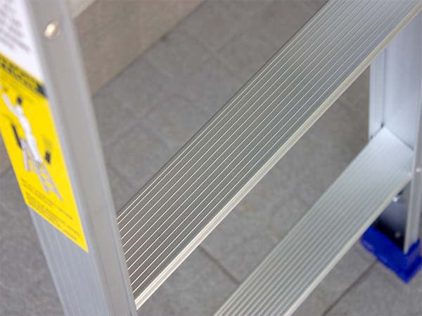 Thang nhôm xếp chữ A Sumika SKD504