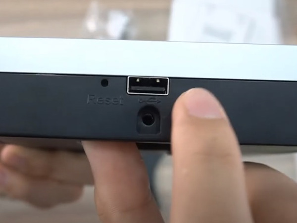 Máy chấm công ZKTeco MB40-VL (kiểm soát cửa, vân tay, thẻ từ, khuôn mặt, wifi)