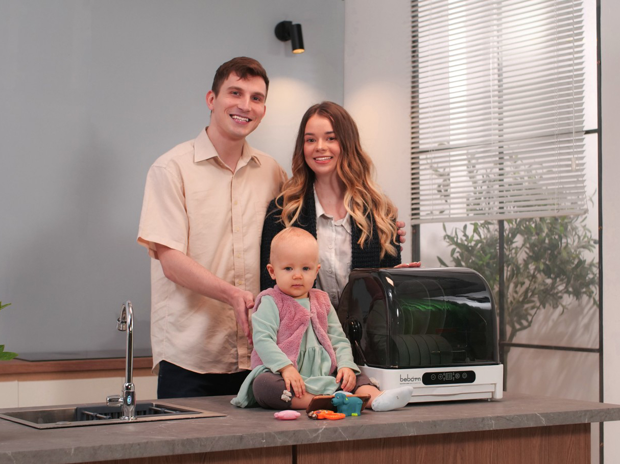 Máy sấy bát đũa có chức năng tiệt trùng UV Beborn Z215BB - 35 lít