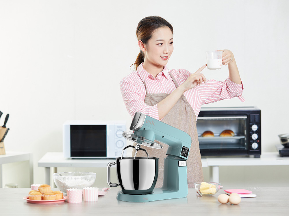 Máy nhồi, trộn bột đánh trứng đa năng UNIE UE-990