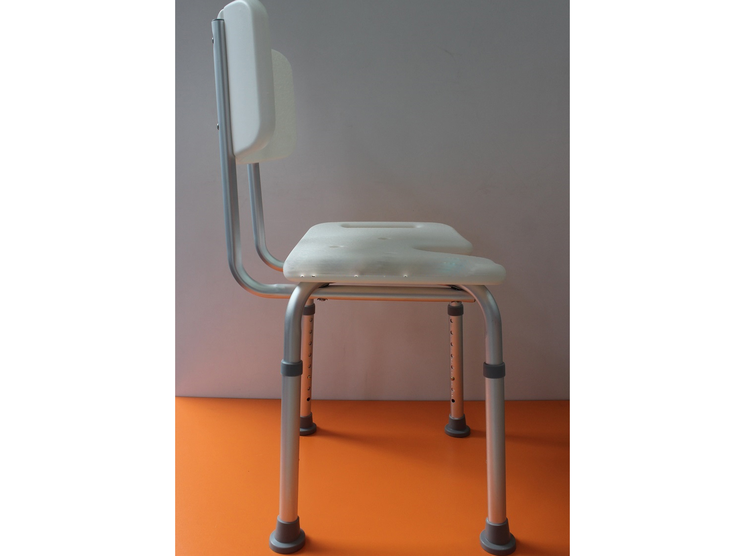 Ghế tắm cho bệnh nhân Suncare SC-6015A