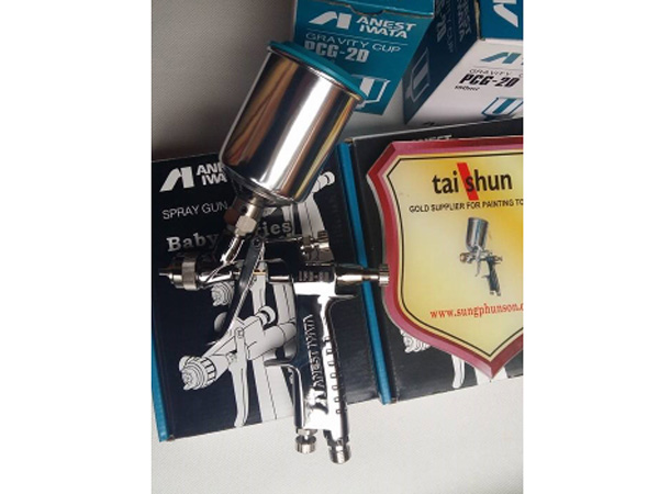 Súng phun sơn Iwata LHP-80-042G