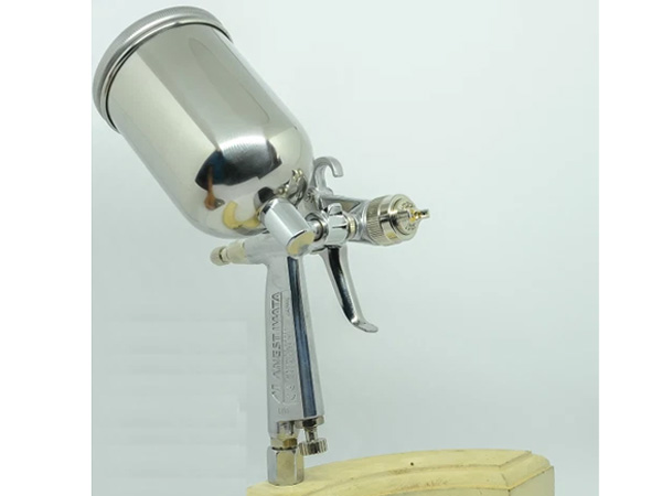 Súng phun sơn Iwata LHP-50-042G