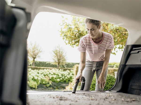 Máy hút bụi khô và ướt Karcher WD4 S