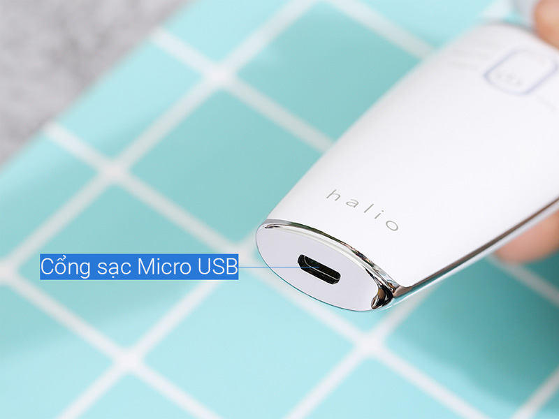 Máy đẩy tinh chất dưỡng trắng Halio ion Cleansing & Moisturizing Beauty Device